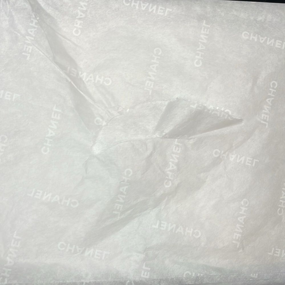Authentic Chanel Gift Box - Picture 4 of 4